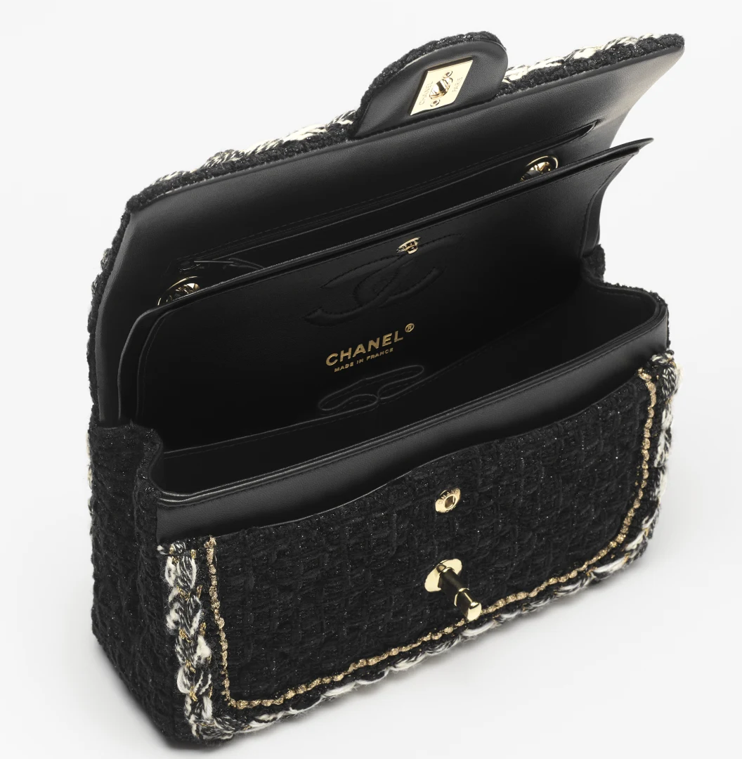 Small Classic Handbag