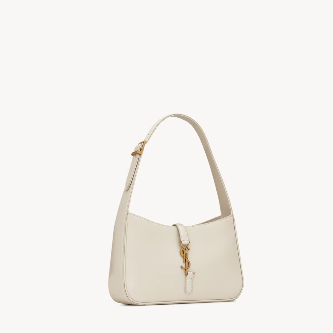 LE 5 À 7 in smooth leather