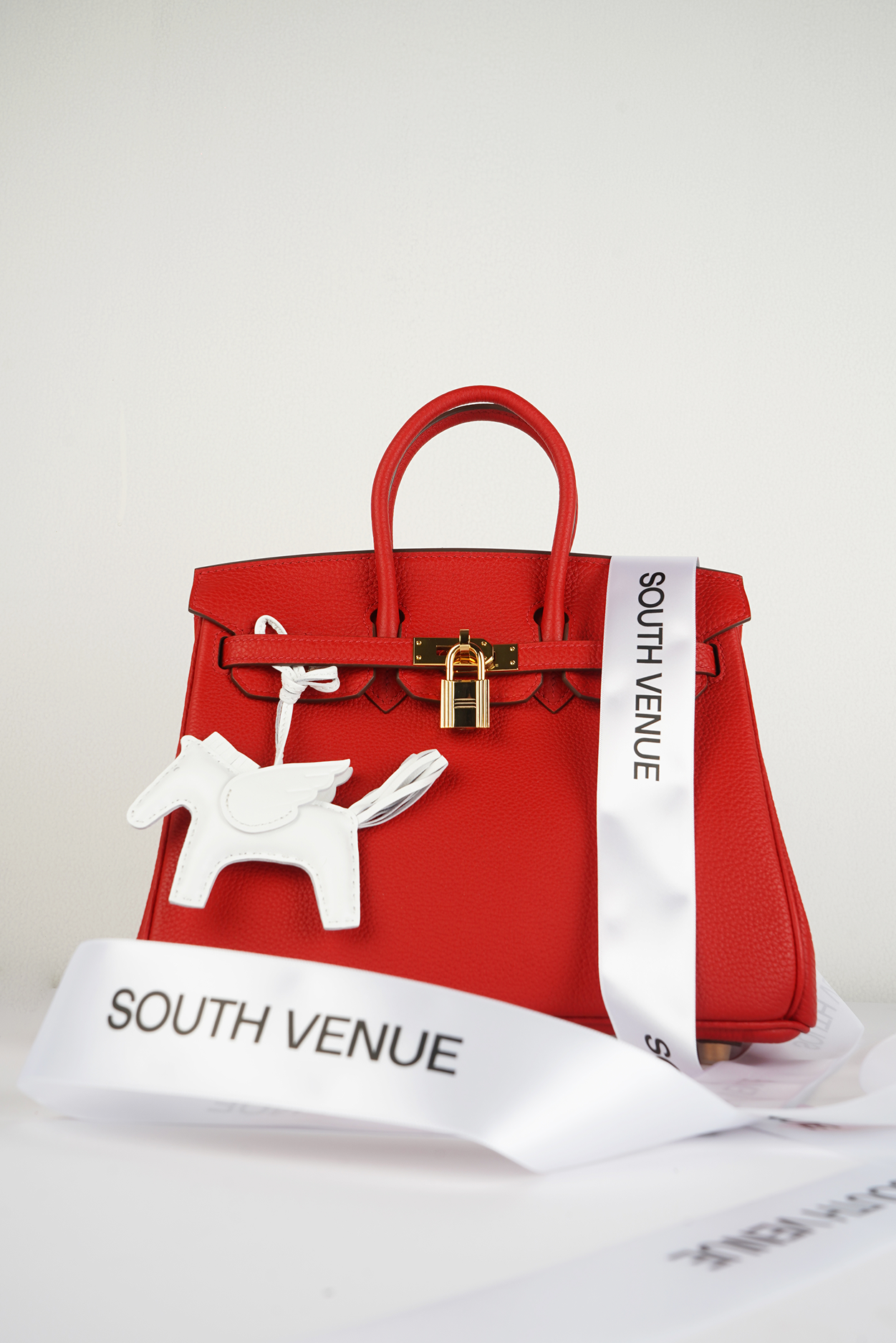 The Art of Acquiring Luxury Rarities